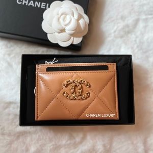 NEW 🤎22A CHANEL 19 CC Flat Card Holder Wallet Caramel Brown Chipcode w/receipt